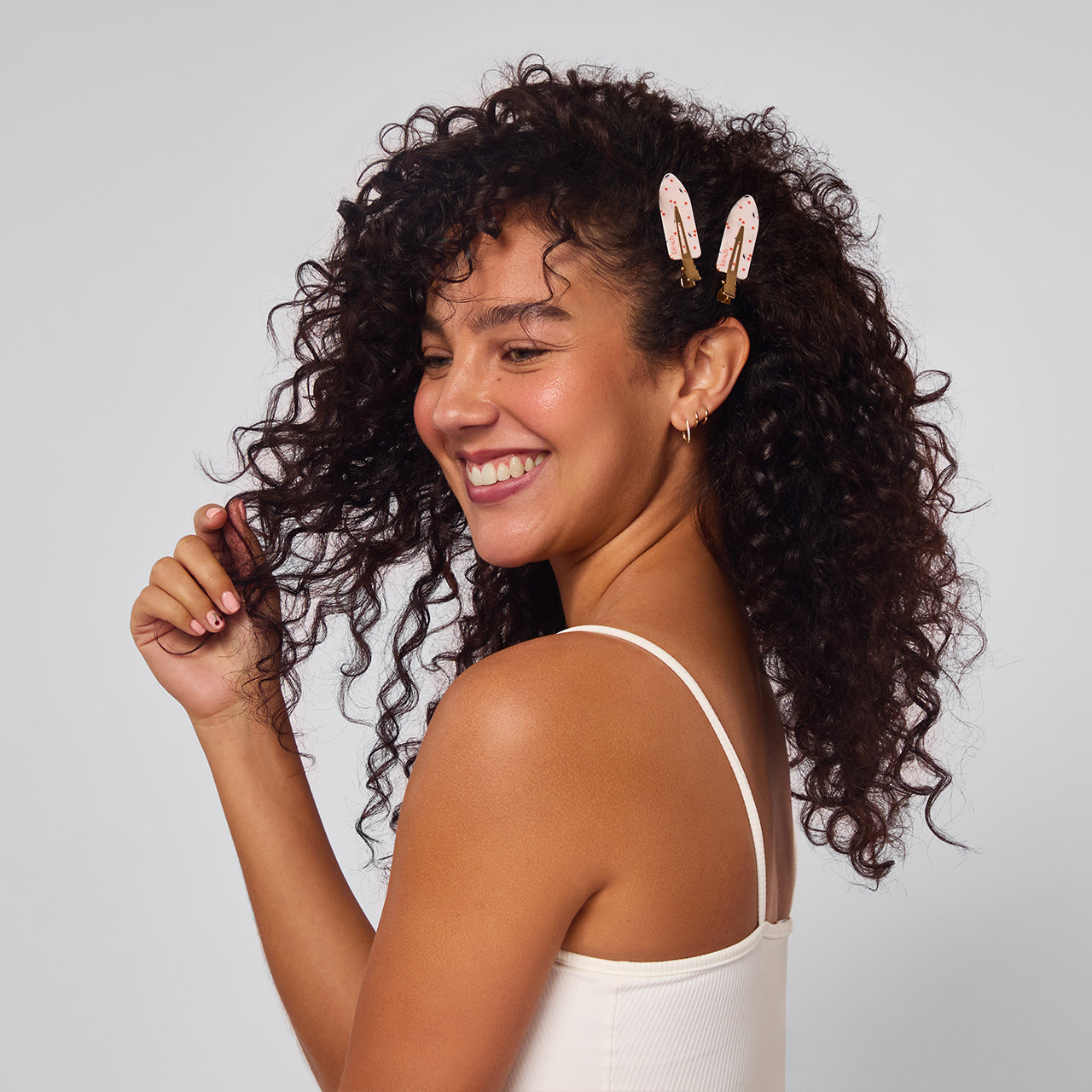 Set de 4 clips antiarrugas con estampado de cerezas